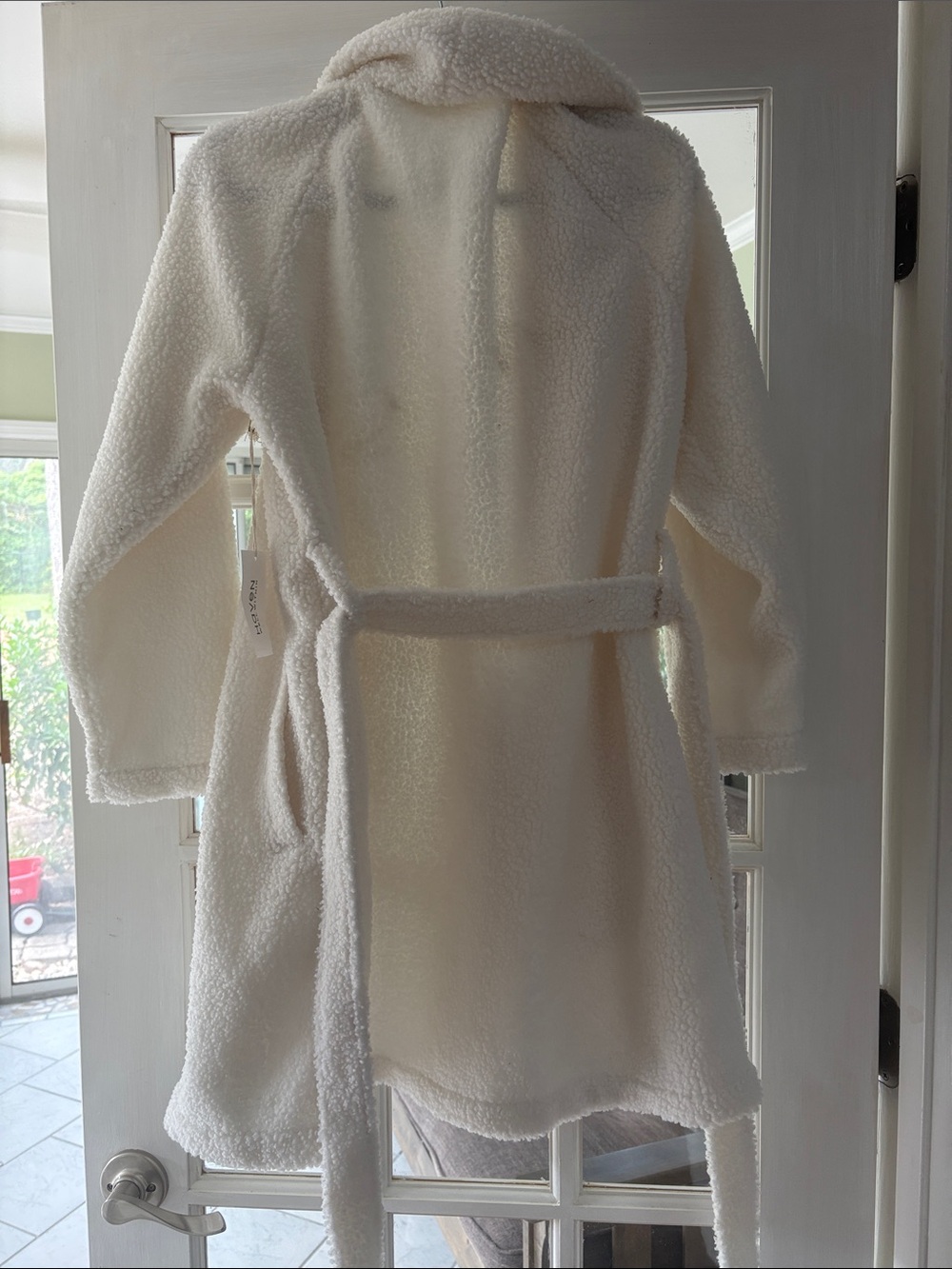 Plush Cream Robe - Picture 6 of 6